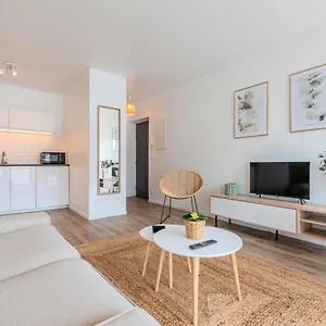 Apartment Europe/flandres Stations With Balcony!, Lille